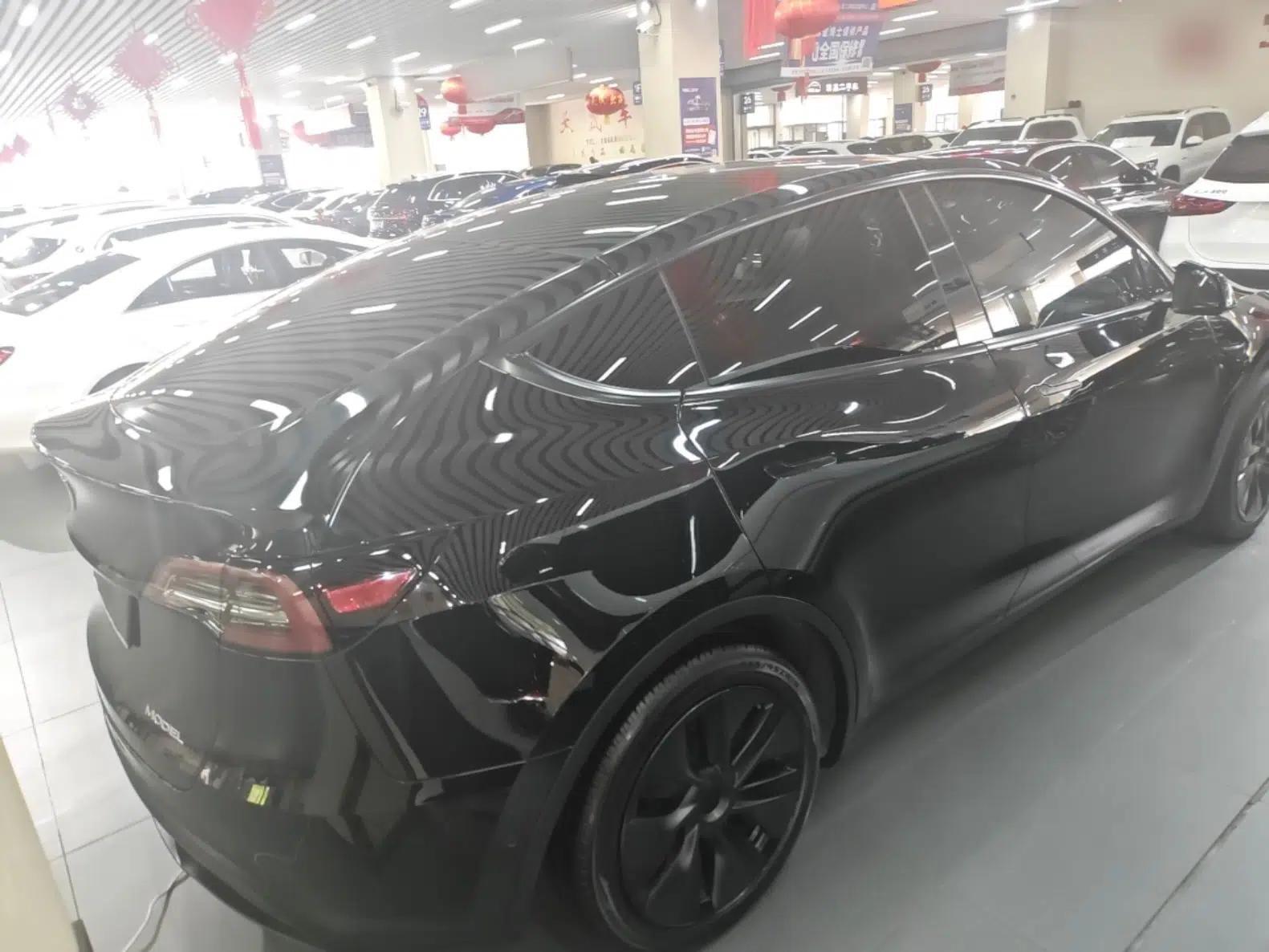 Tesla Model Y 2023 Rear-Wheel-Drive Version — миниатюра 6