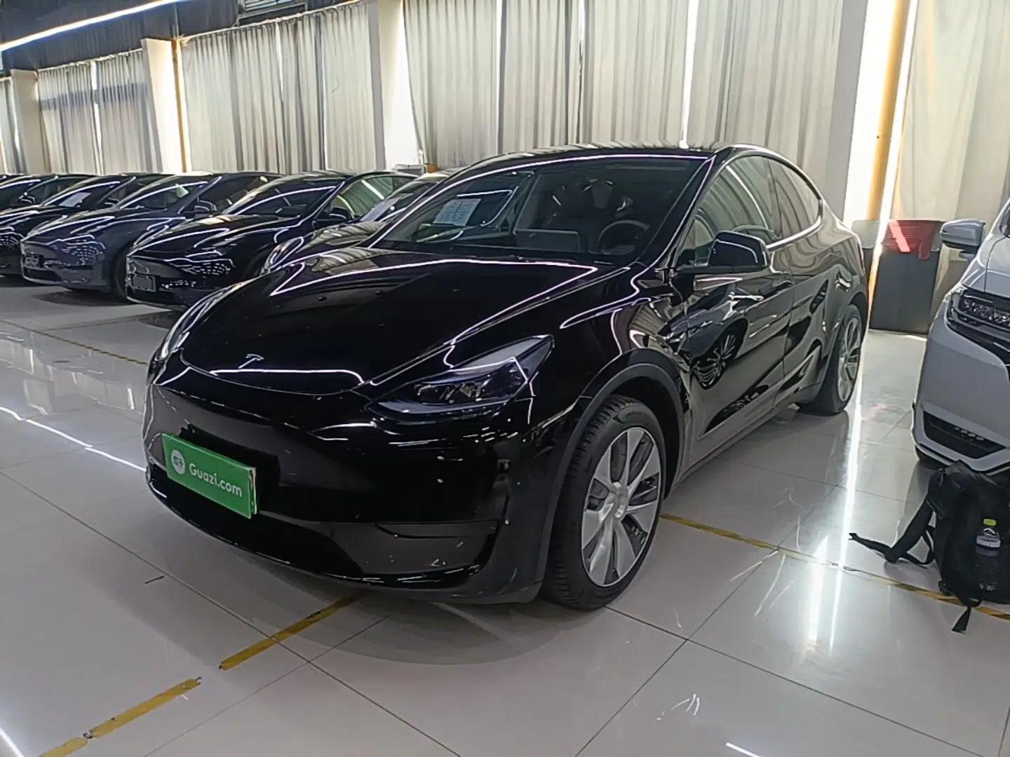 Tesla Model Y 2022 Revised Version Rear-Wheel Drive — миниатюра 1