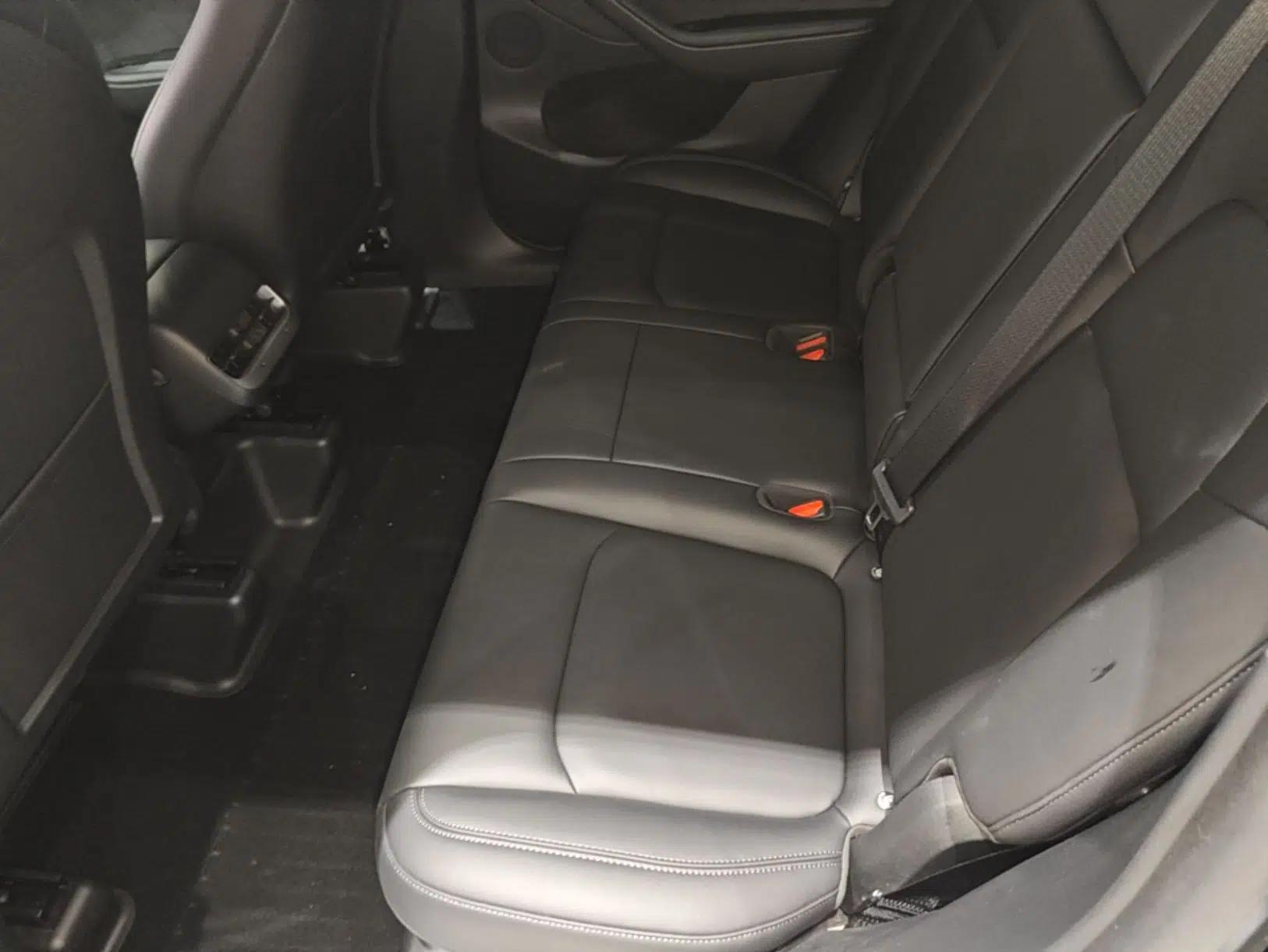 Tesla Model Y 2022 Rear-Wheel-Drive Version — миниатюра 20