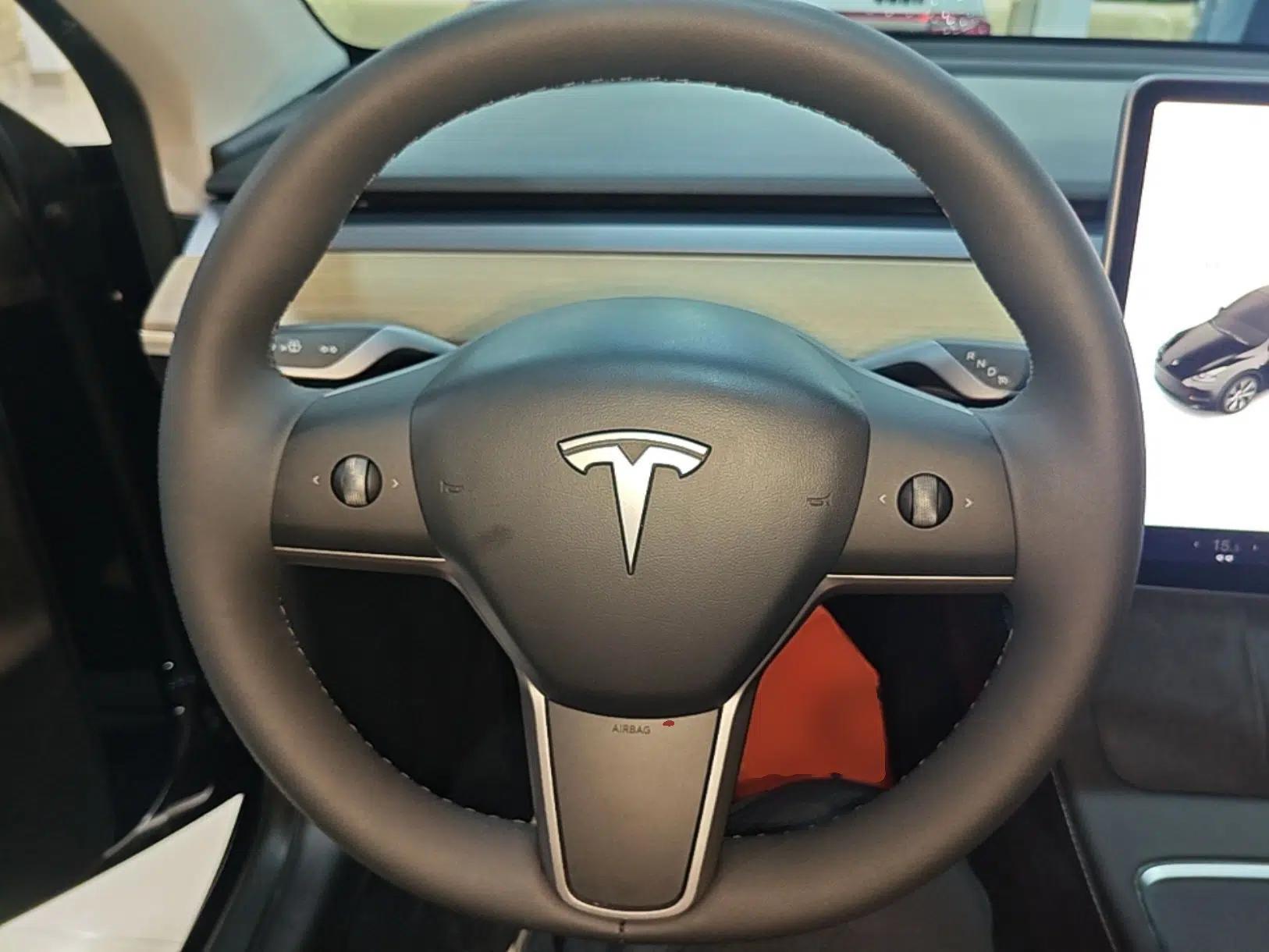 Tesla Model Y 2021 Long-Range All-Wheel-Drive Version 3D7 — миниатюра 13