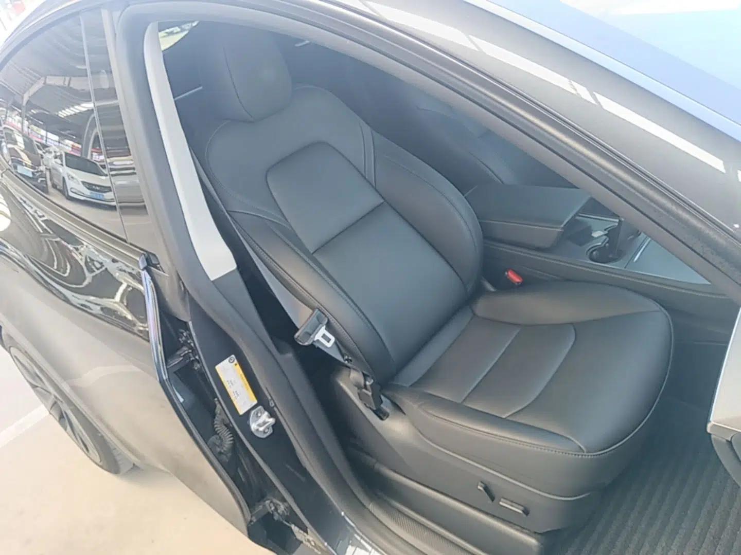 Tesla Model Y 2024 Rear-Wheel-Drive Version — миниатюра 19