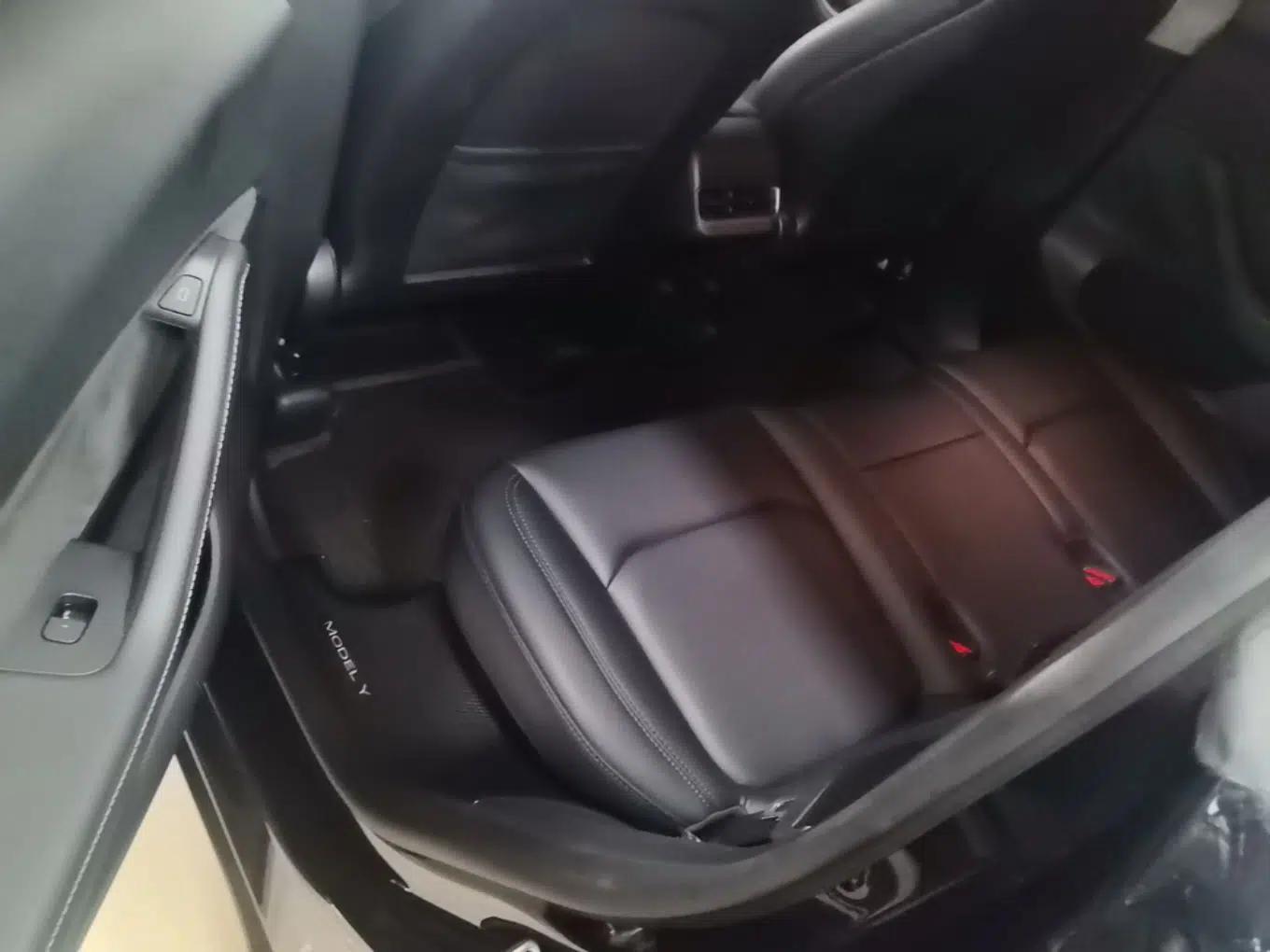 Tesla Model Y 2023 Long-Range All-Wheel-Drive Version — миниатюра 20