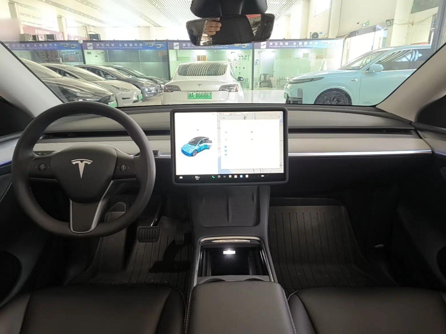Tesla Model Y 2024 Rear-Wheel-Drive Version — миниатюра 12