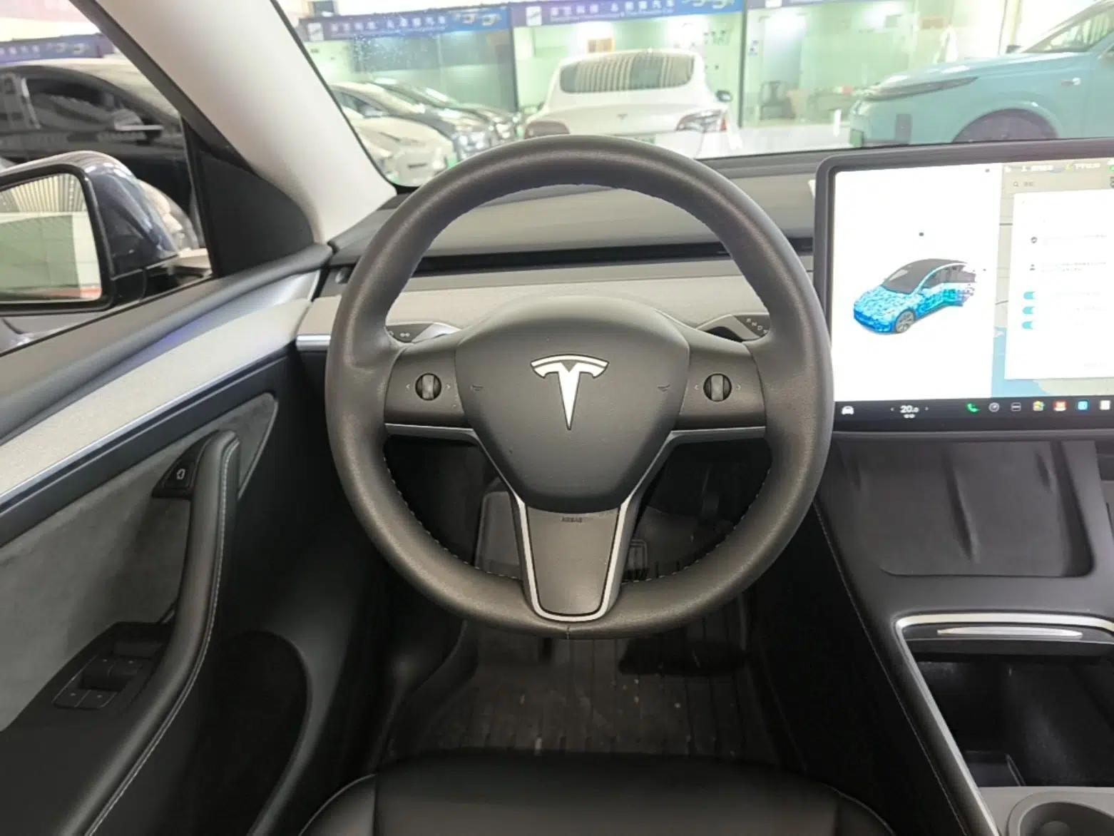 Tesla Model Y 2024 Rear-Wheel-Drive Version — миниатюра 13