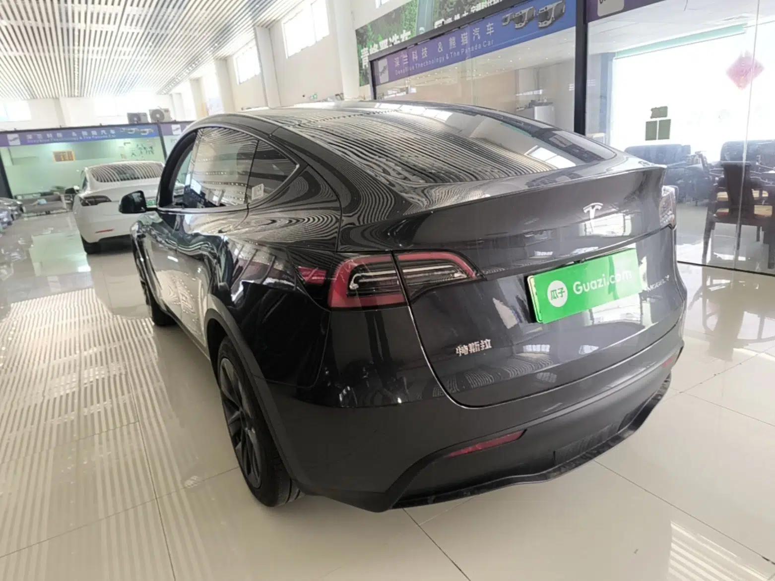 Tesla Model Y 2024 Rear-Wheel-Drive Version — миниатюра 4