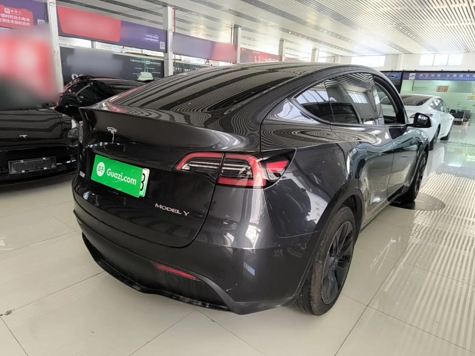Tesla Model Y 2024 Rear-Wheel-Drive Version — миниатюра 6