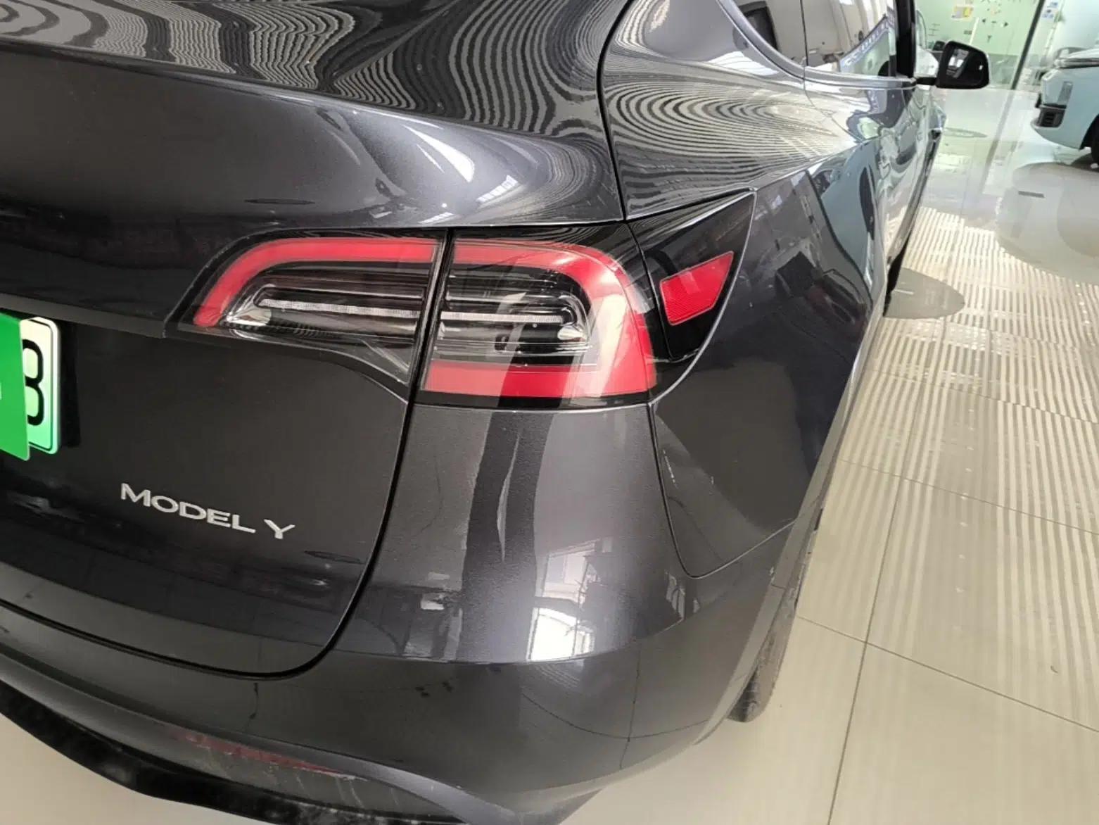 Tesla Model Y 2024 Rear-Wheel-Drive Version — миниатюра 9