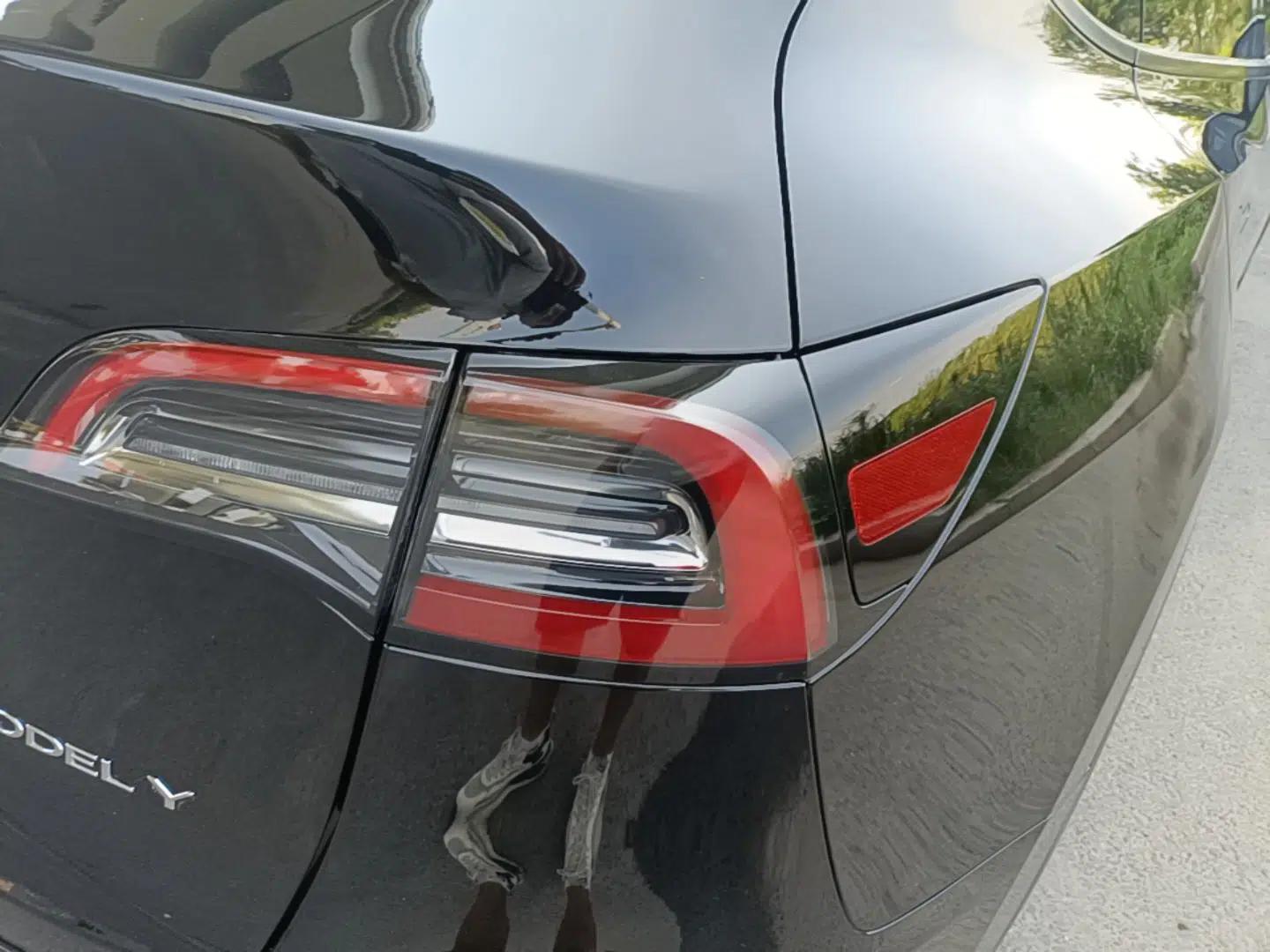 Tesla Model Y 2022 Revised Version Rear-Wheel Drive — миниатюра 9