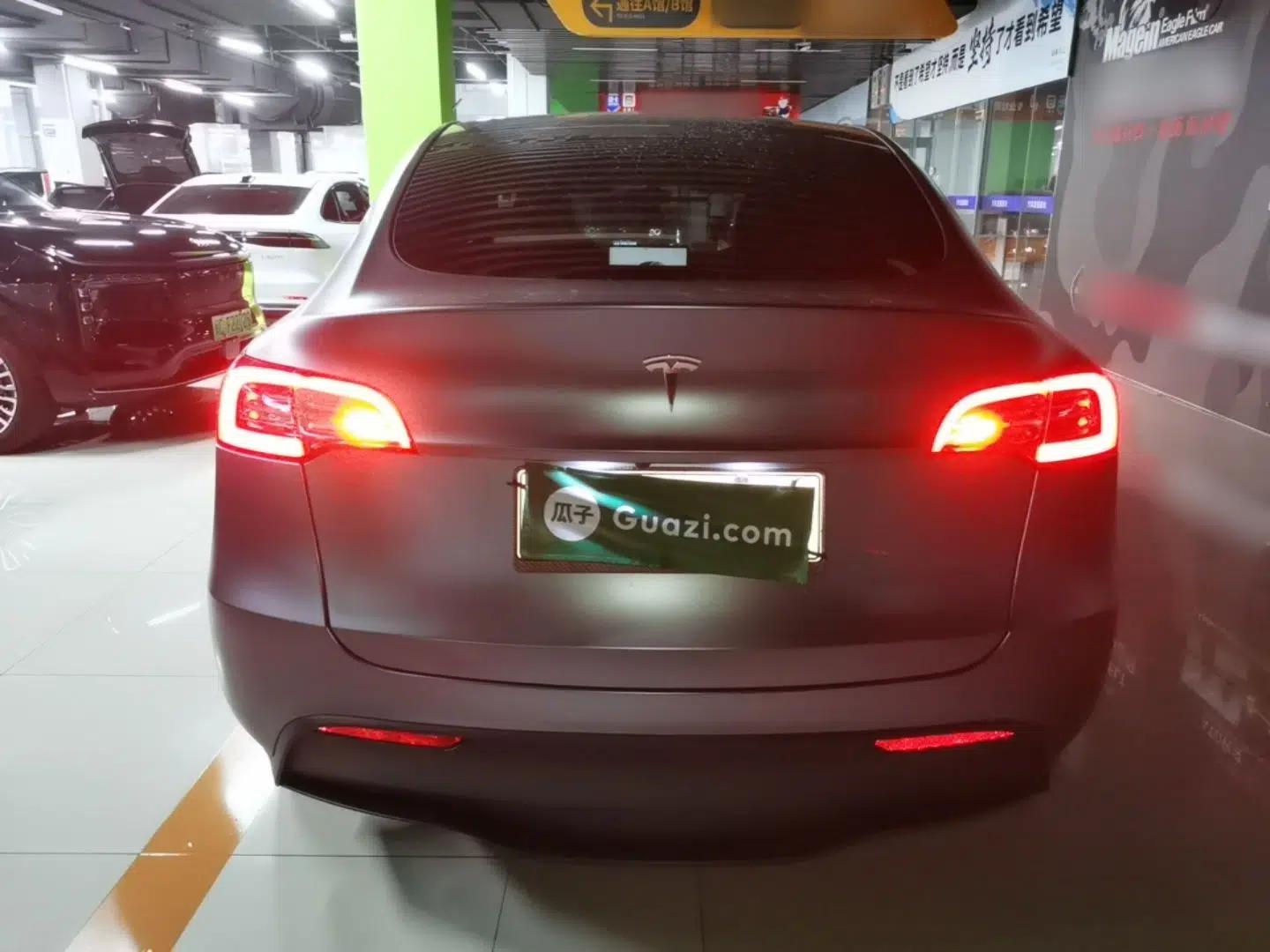 Tesla Model Y 2022 Revised Version Long-Range All-Wheel Drive — миниатюра 5