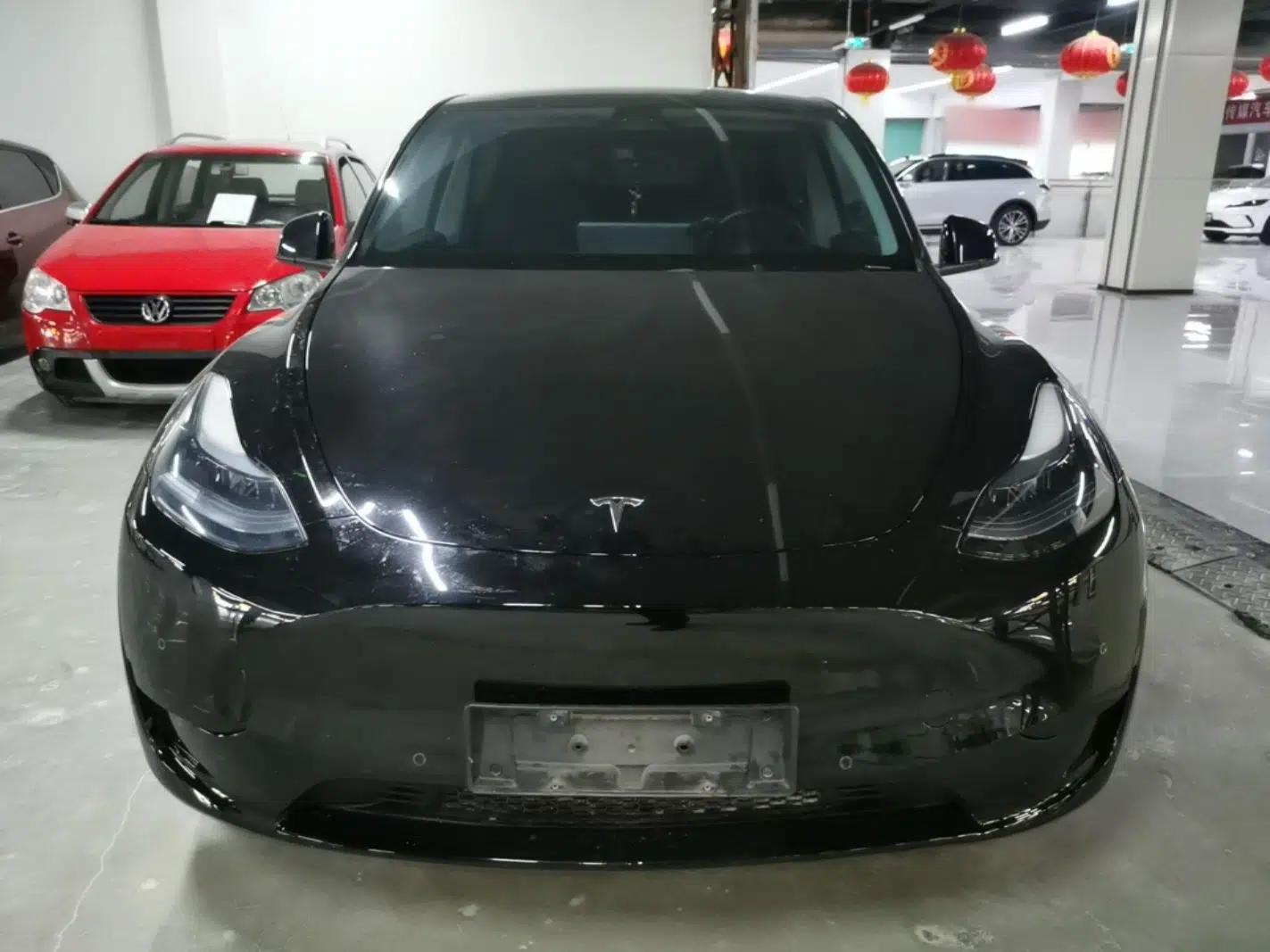 Tesla Model Y 2023 Rear-Wheel-Drive Version — миниатюра 2