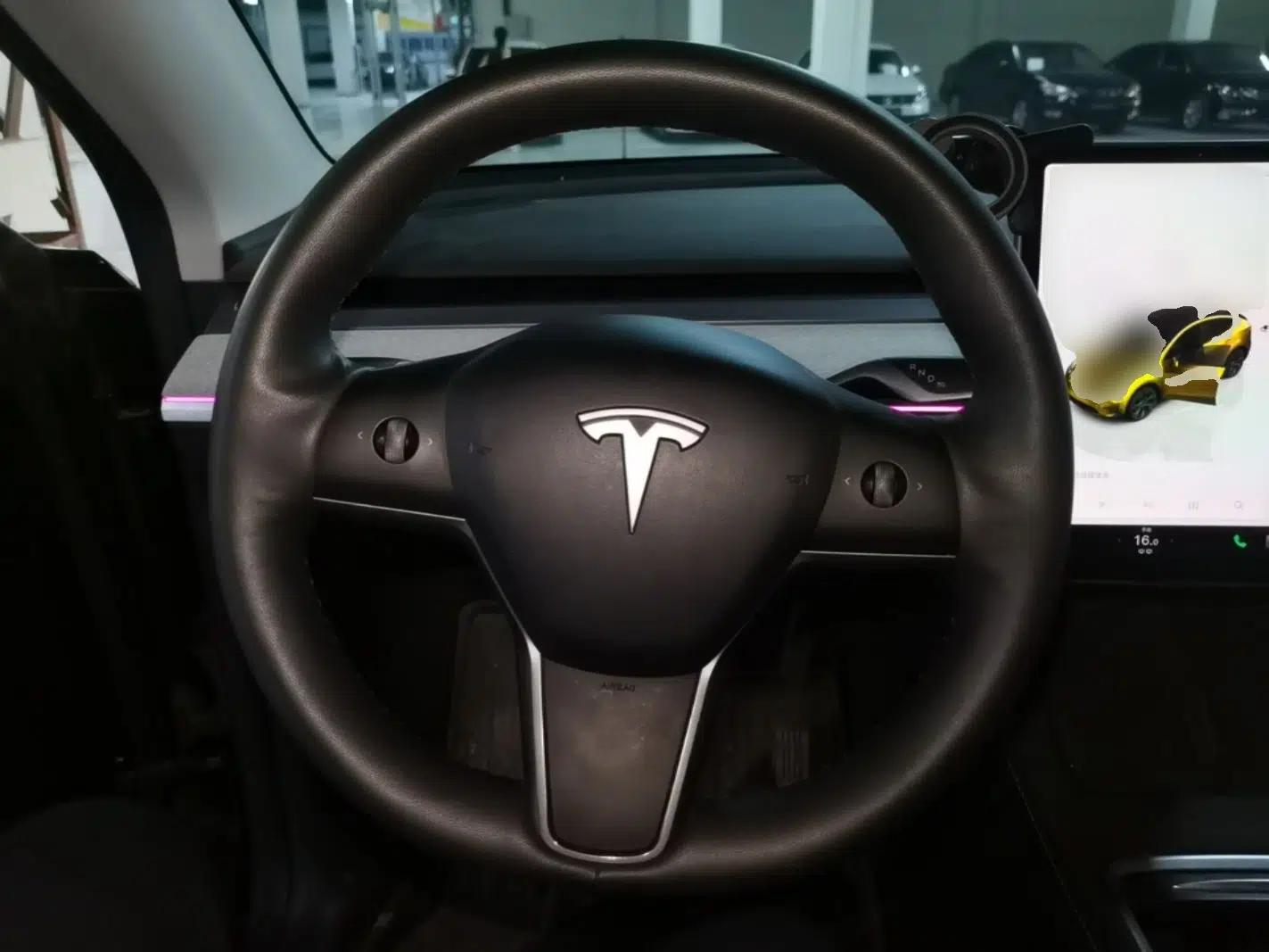 Tesla Model Y 2023 Rear-Wheel-Drive Version — миниатюра 13