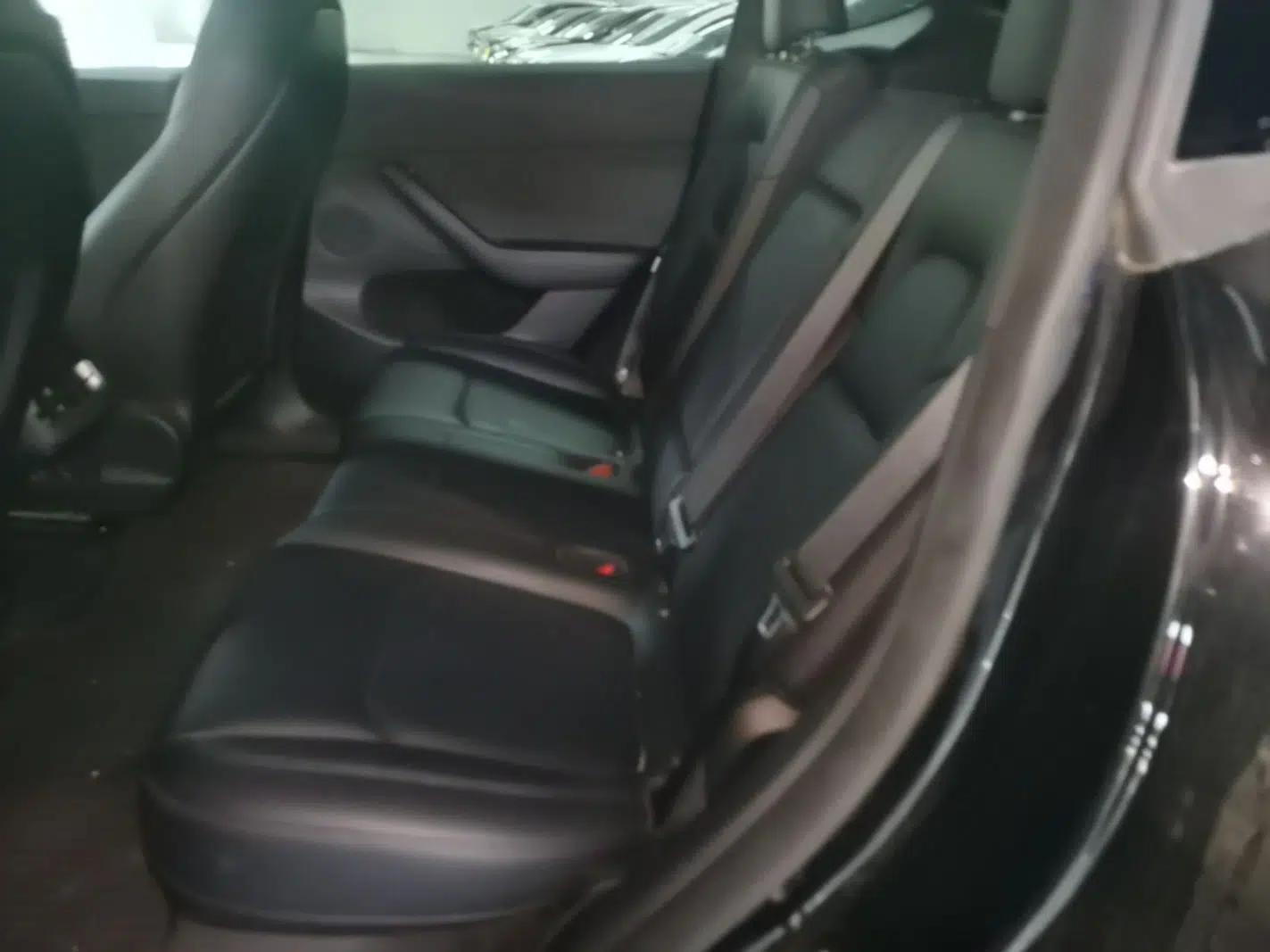 Tesla Model Y 2023 Rear-Wheel-Drive Version — миниатюра 20