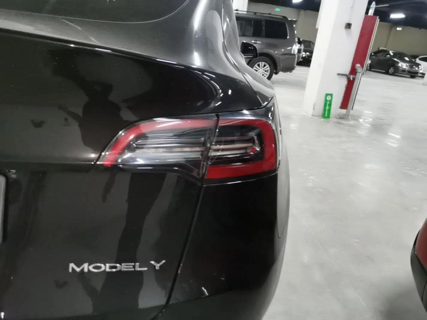 Tesla Model Y 2023 Rear-Wheel-Drive Version — миниатюра 9