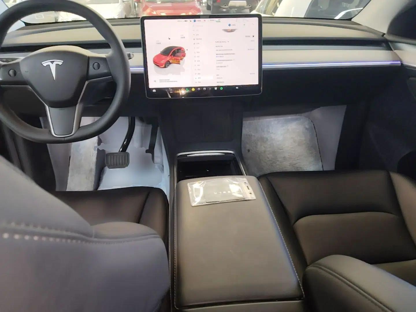Tesla Model Y 2024 Rear-Wheel-Drive Version — миниатюра 12