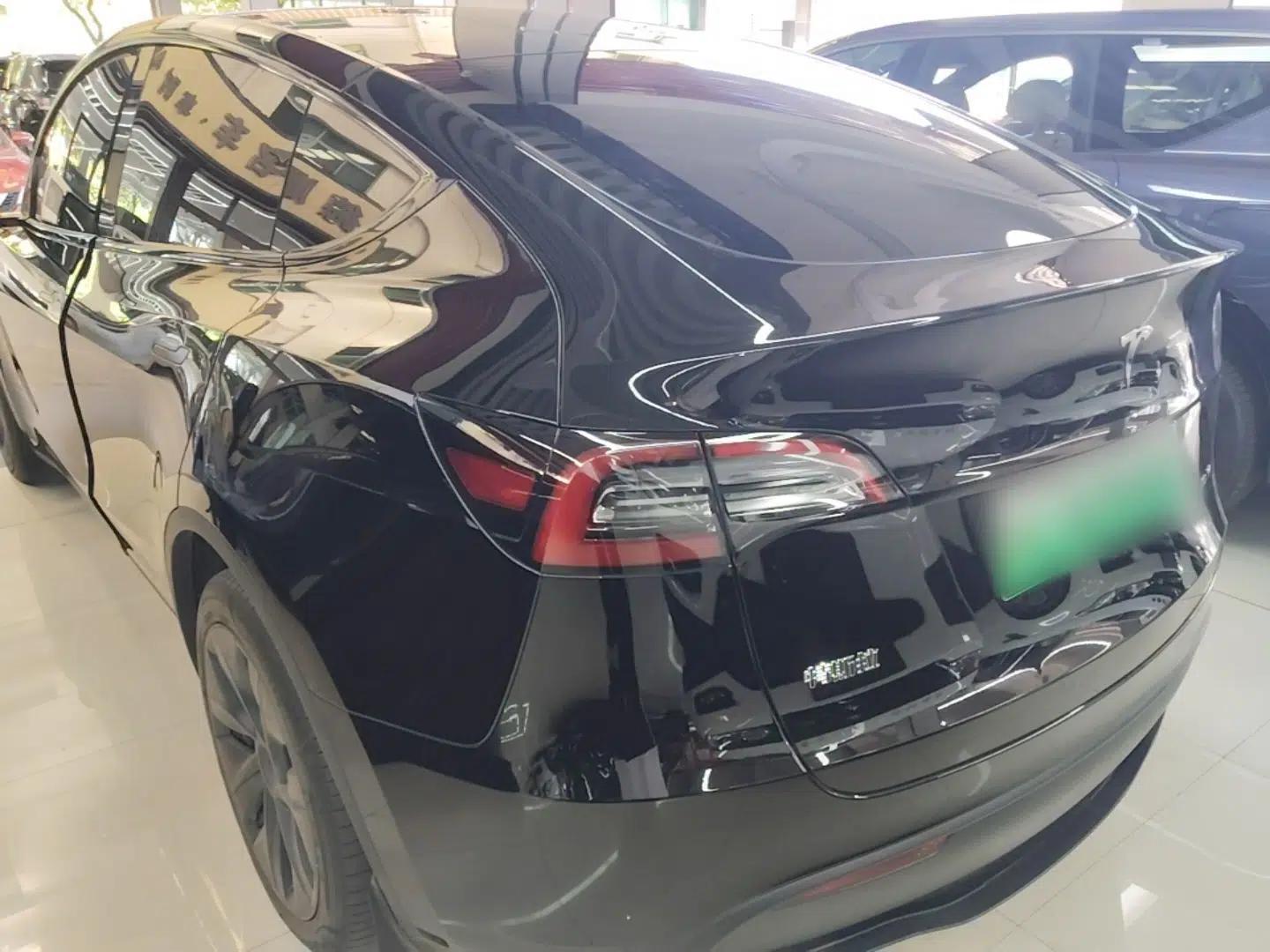 Tesla Model Y 2024 Rear-Wheel-Drive Version — миниатюра 4