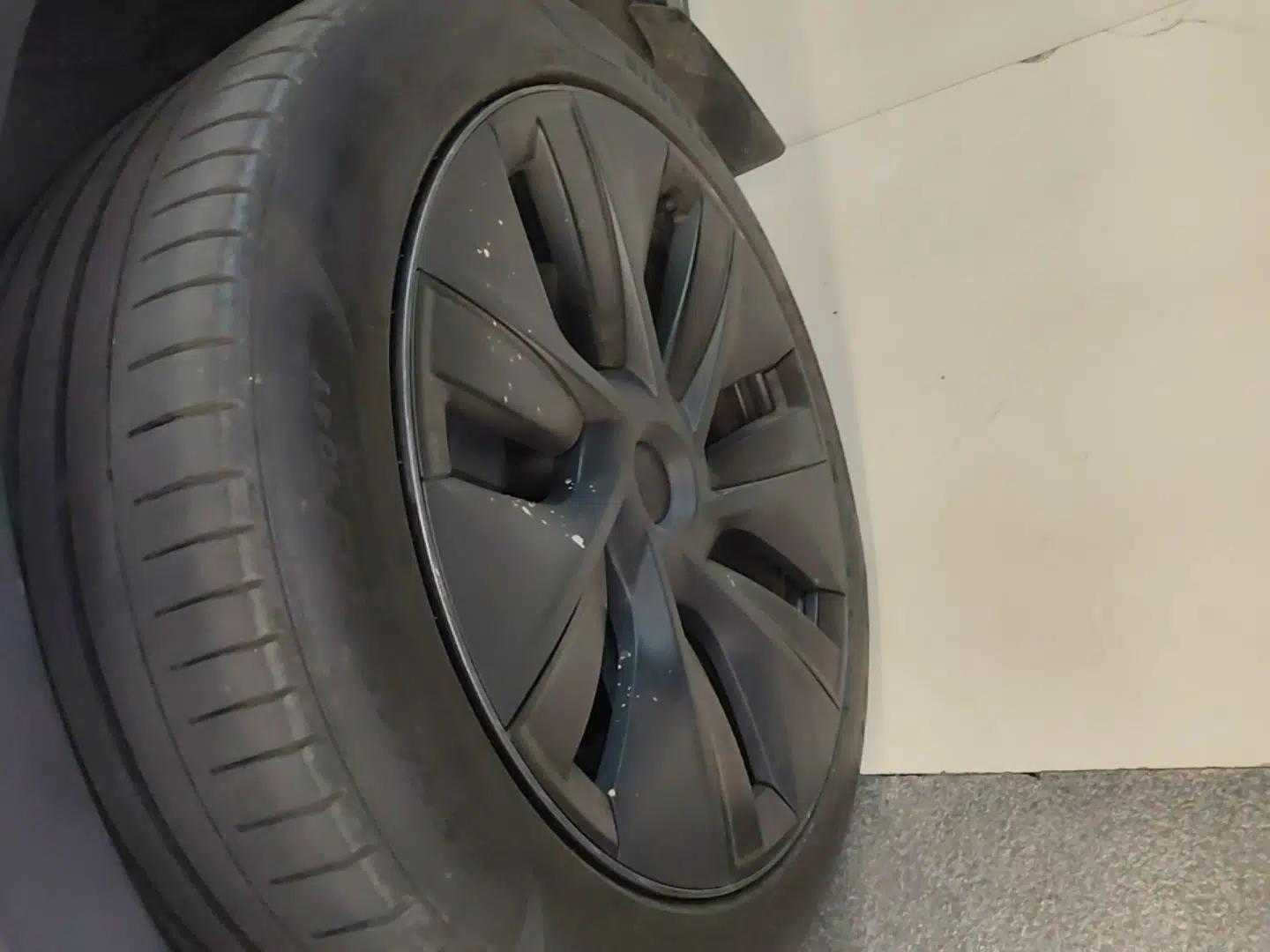 Tesla Model Y 2024 Rear-Wheel-Drive Version — миниатюра 10