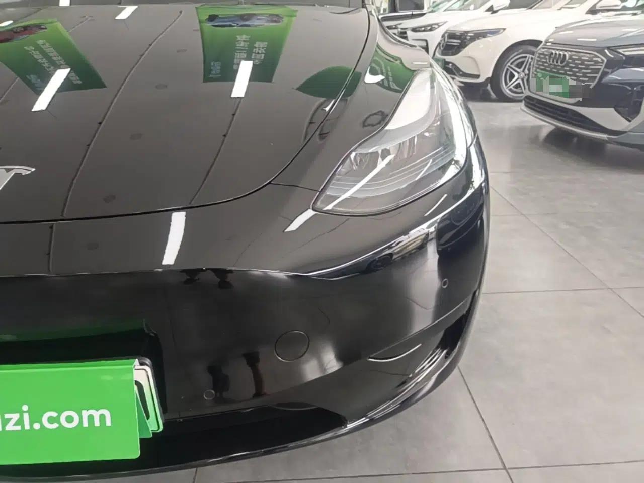 Tesla Model Y 2023 Rear-Wheel-Drive Version — миниатюра 8