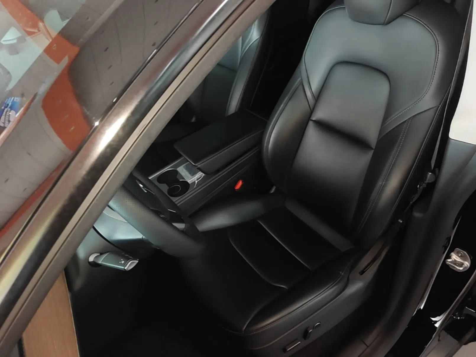 Tesla Model Y 2022 Long-Range All-Wheel-Drive Version — миниатюра 17