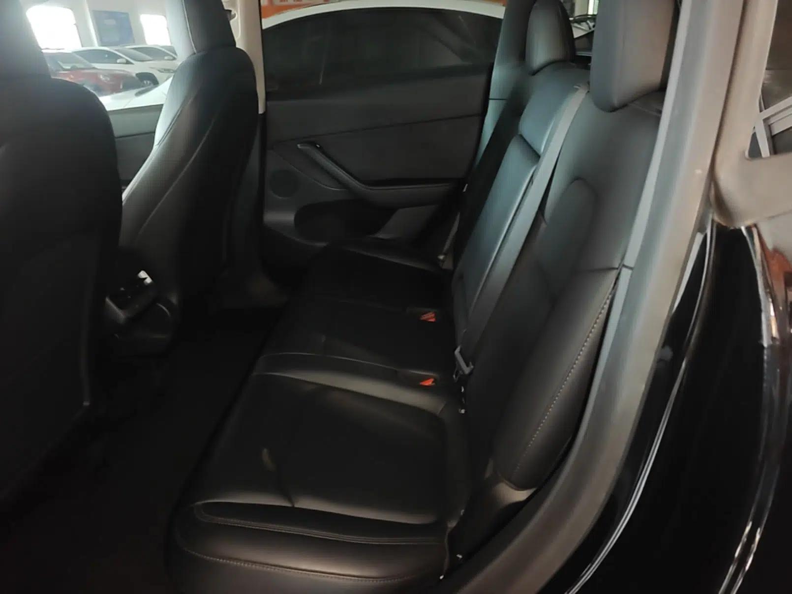 Tesla Model Y 2022 Long-Range All-Wheel-Drive Version — миниатюра 20