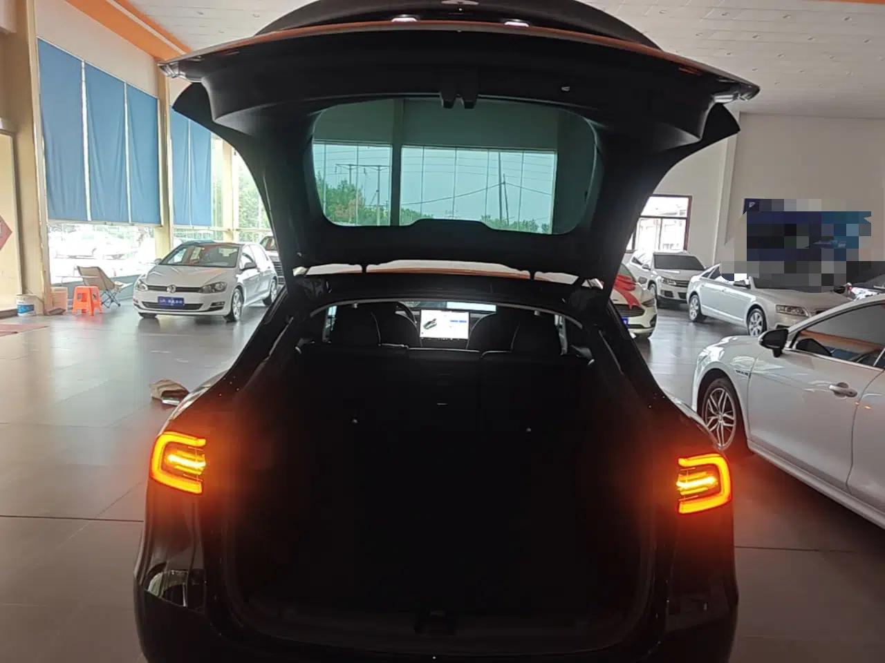 Tesla Model Y 2022 Long-Range All-Wheel-Drive Version — миниатюра 22