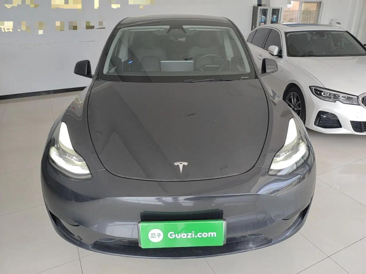 Tesla Model Y 2024 Rear-Wheel-Drive Version — миниатюра 2