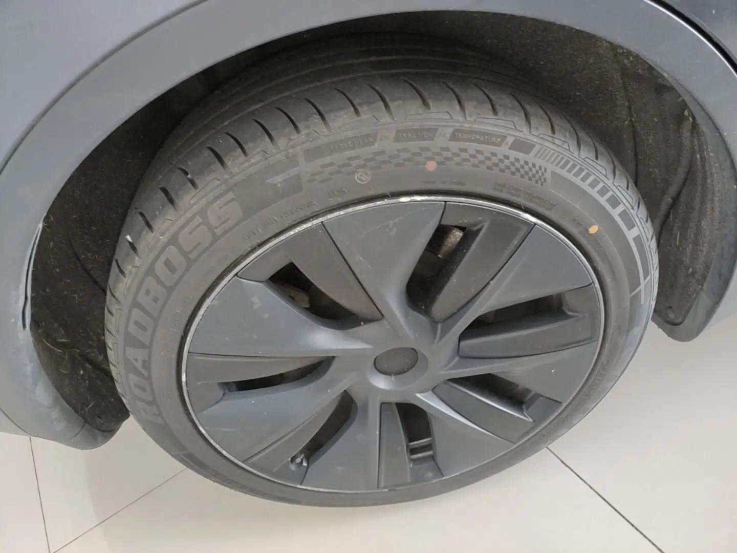 Tesla Model Y 2024 Rear-Wheel-Drive Version — миниатюра 11