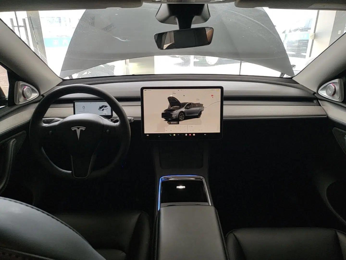 Tesla Model Y 2024 Rear-Wheel-Drive Version — миниатюра 17