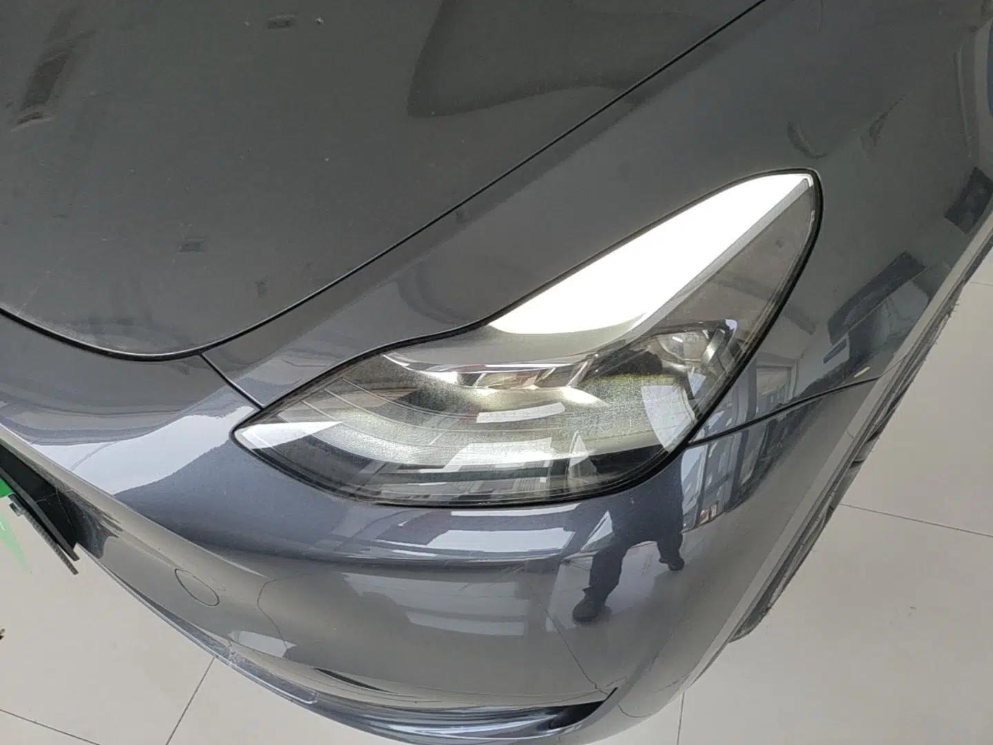 Tesla Model Y 2024 Rear-Wheel-Drive Version — миниатюра 8
