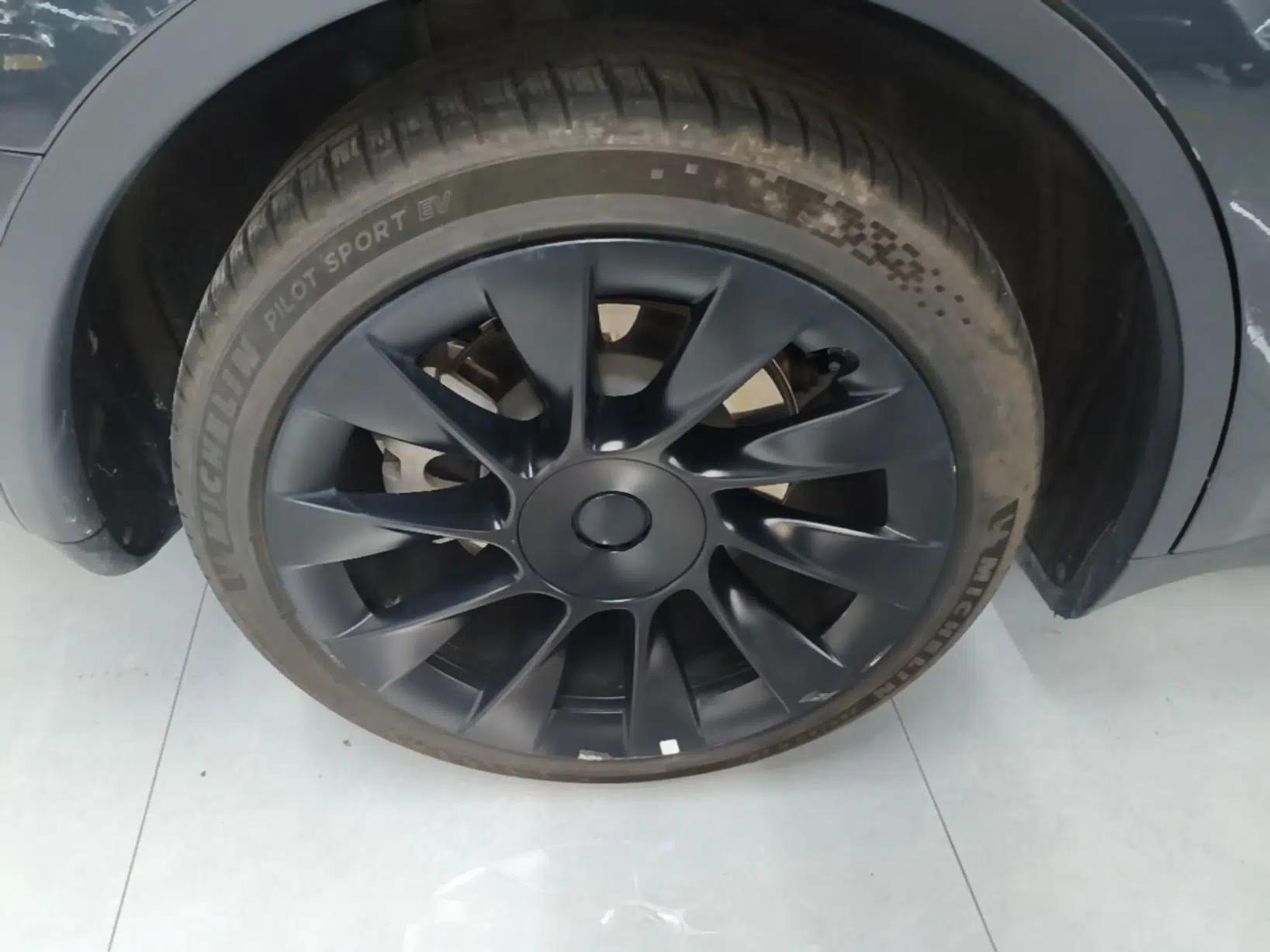 Tesla Model Y 2024 Rear-Wheel-Drive Version — миниатюра 11