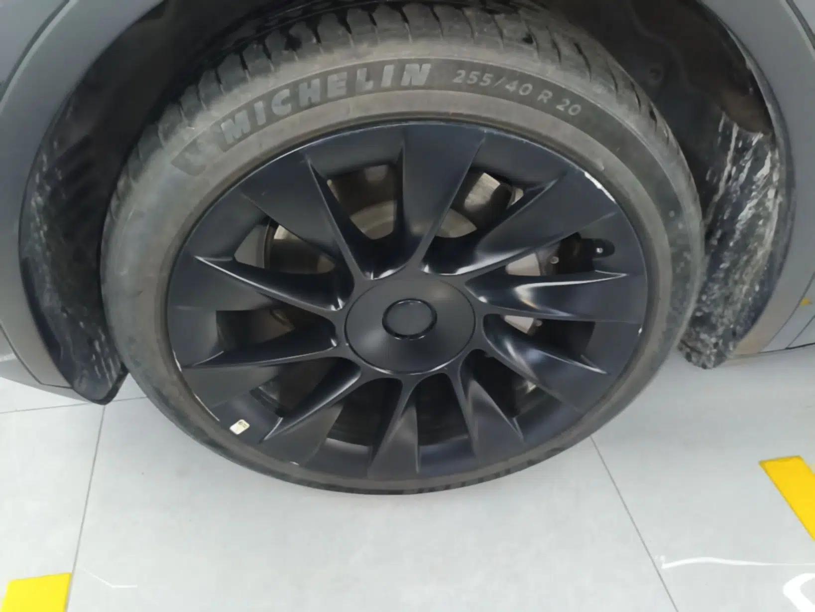 Tesla Model Y 2024 Rear-Wheel-Drive Version — миниатюра 10
