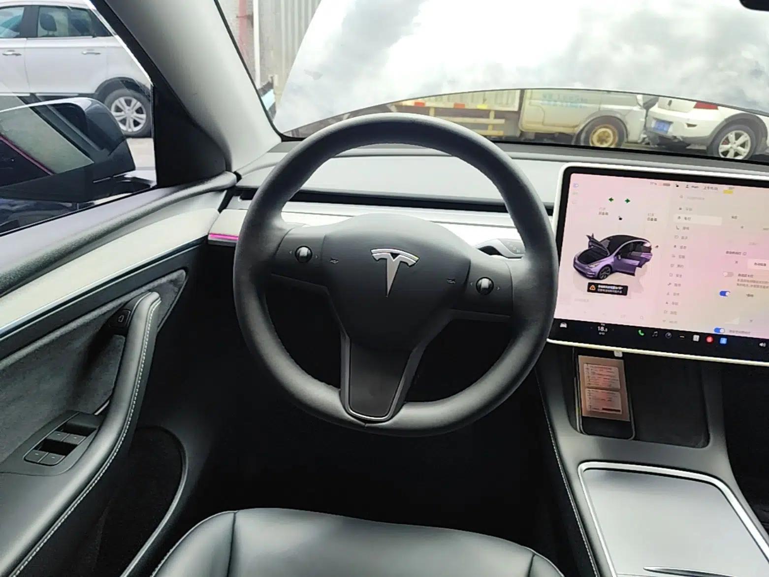Tesla Model Y 2024 Rear-Wheel-Drive Version — миниатюра 18