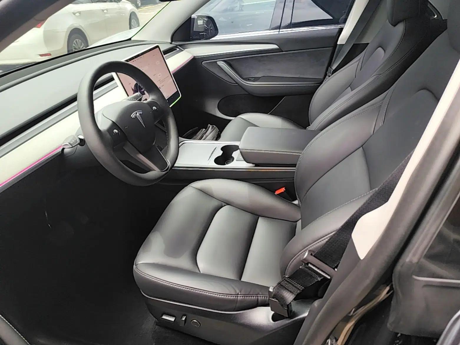 Tesla Model Y 2024 Rear-Wheel-Drive Version — миниатюра 22