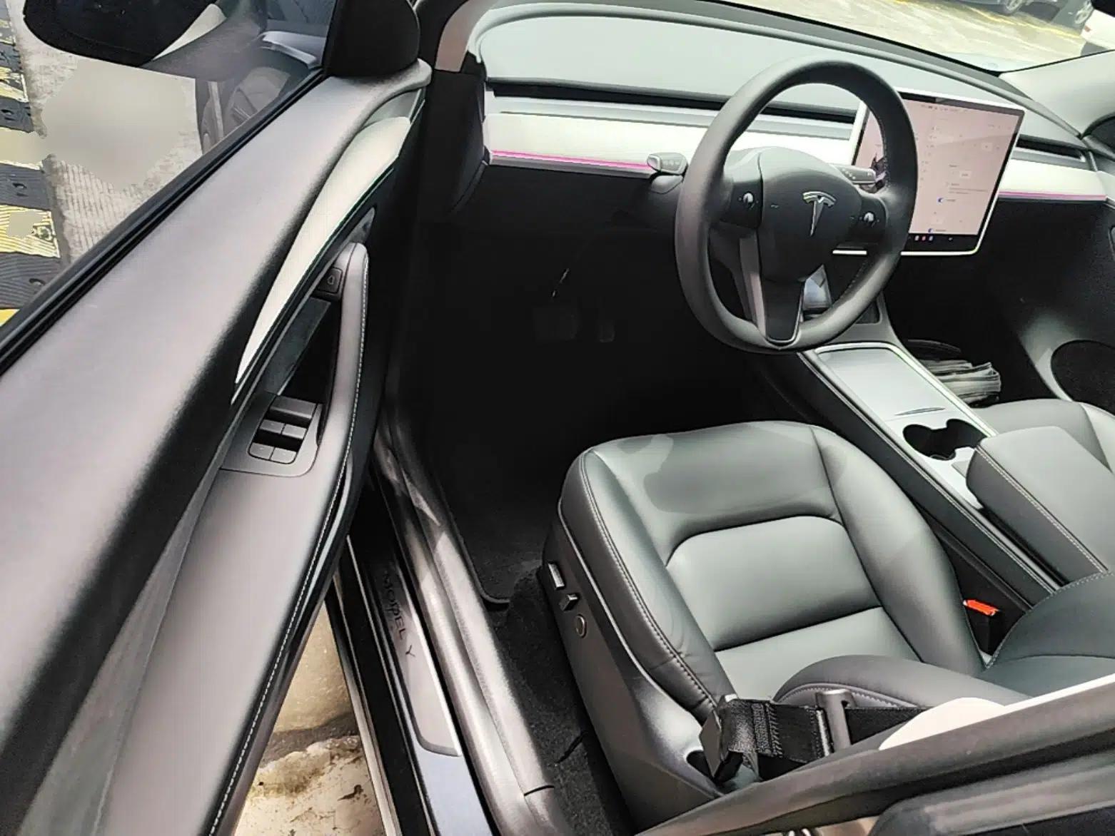 Tesla Model Y 2024 Rear-Wheel-Drive Version — миниатюра 23