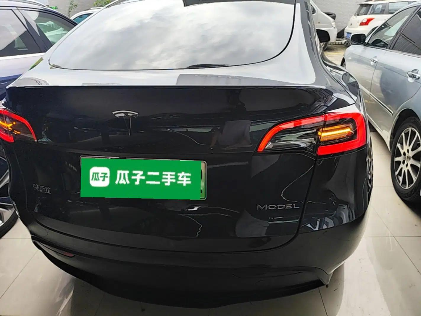 Tesla Model Y 2024 Rear-Wheel-Drive Version — миниатюра 5