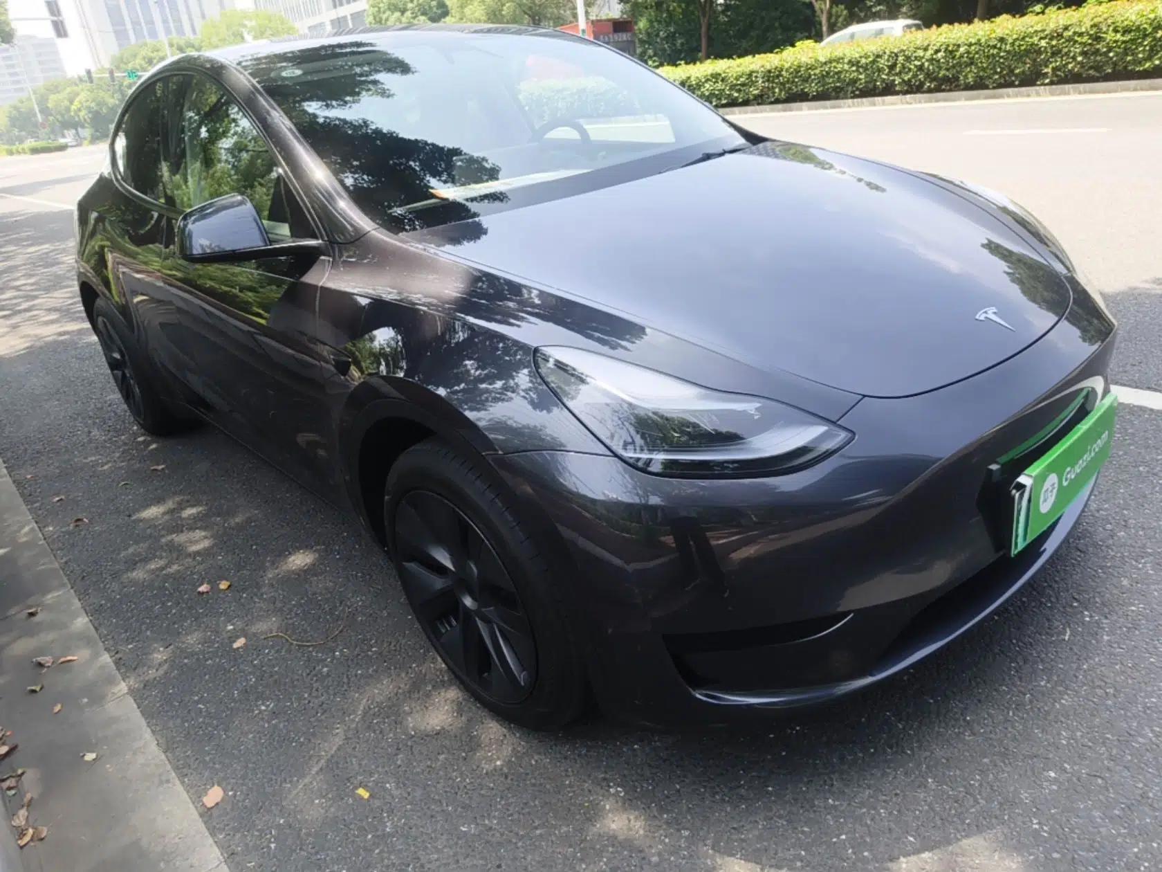 Tesla Model Y 2024 Rear-Wheel-Drive Version — миниатюра 3