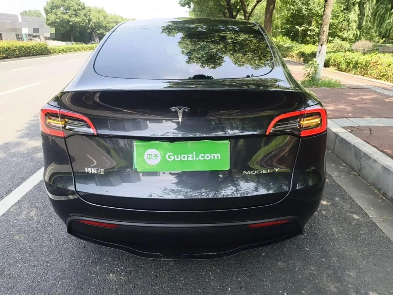 Tesla Model Y 2024 Rear-Wheel-Drive Version — миниатюра 5