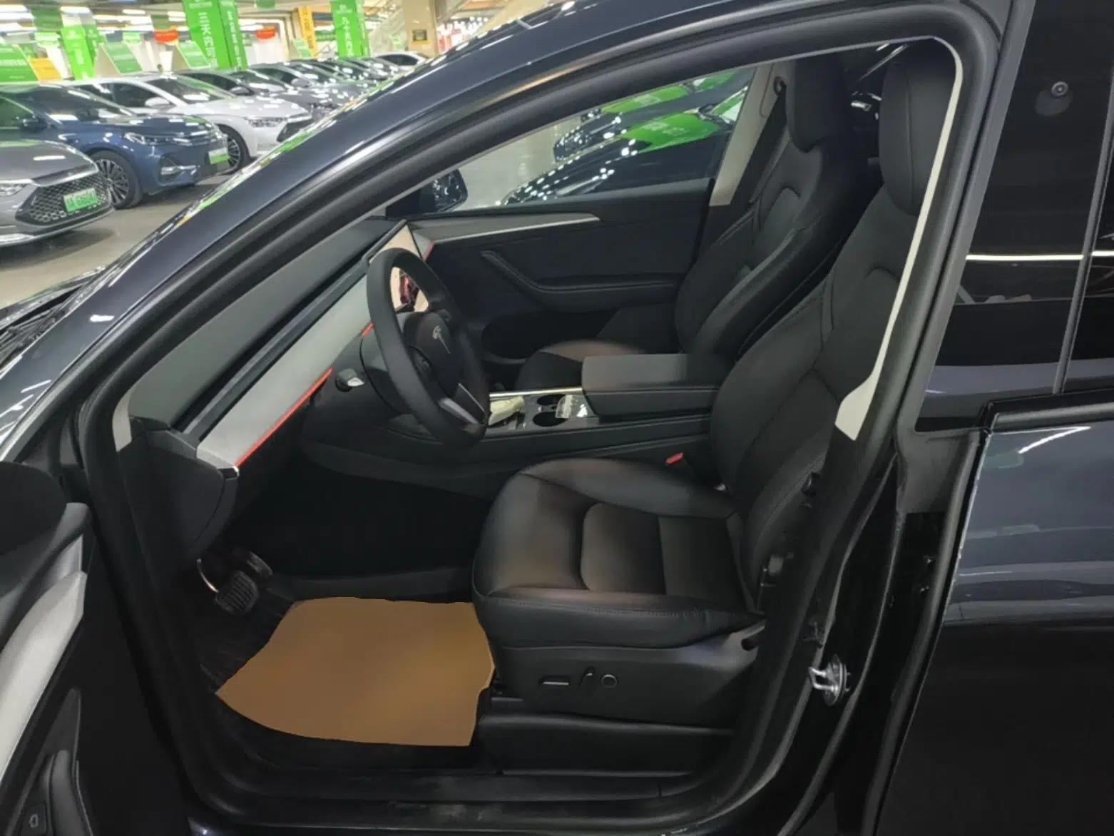 Tesla Model Y 2024 Rear-Wheel-Drive Version — миниатюра 22