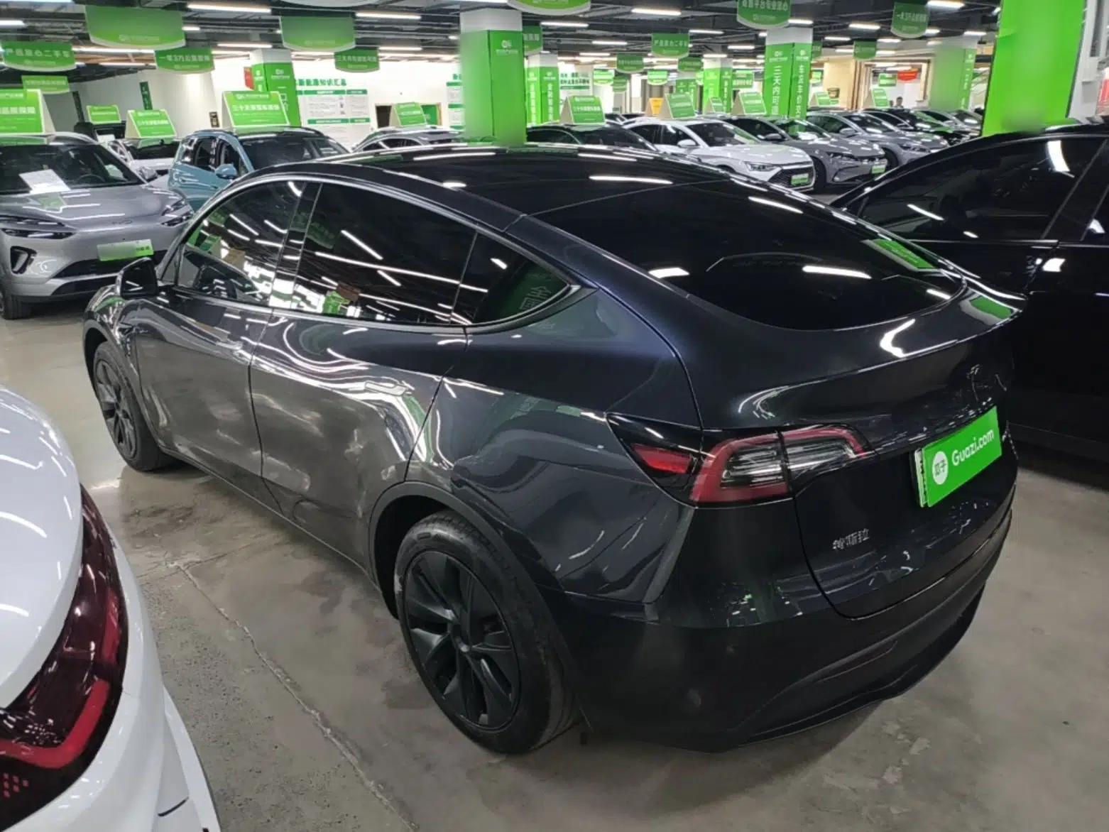 Tesla Model Y 2024 Rear-Wheel-Drive Version — миниатюра 4