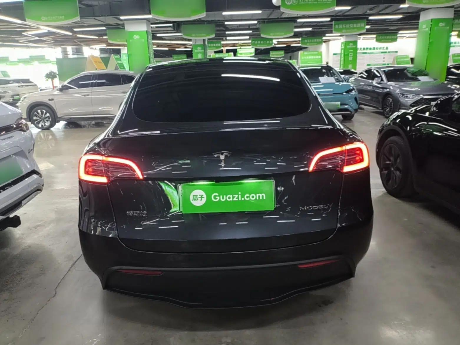 Tesla Model Y 2024 Rear-Wheel-Drive Version — миниатюра 5