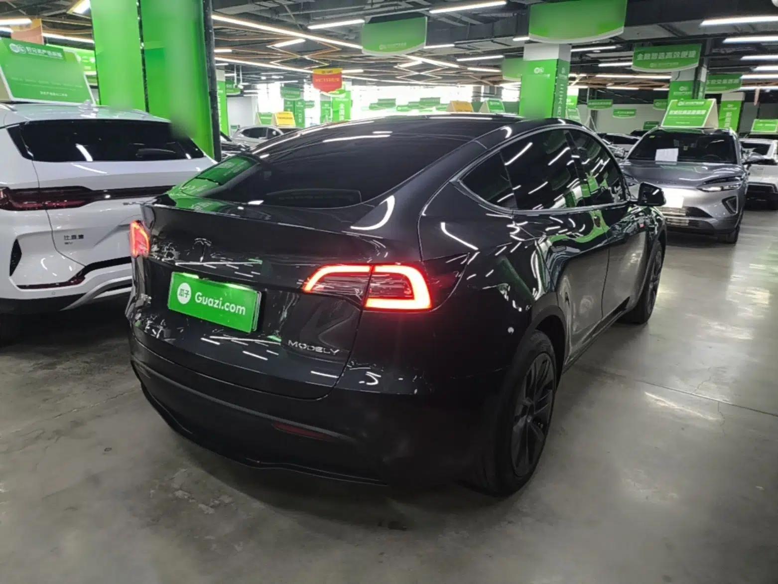 Tesla Model Y 2024 Rear-Wheel-Drive Version — миниатюра 6