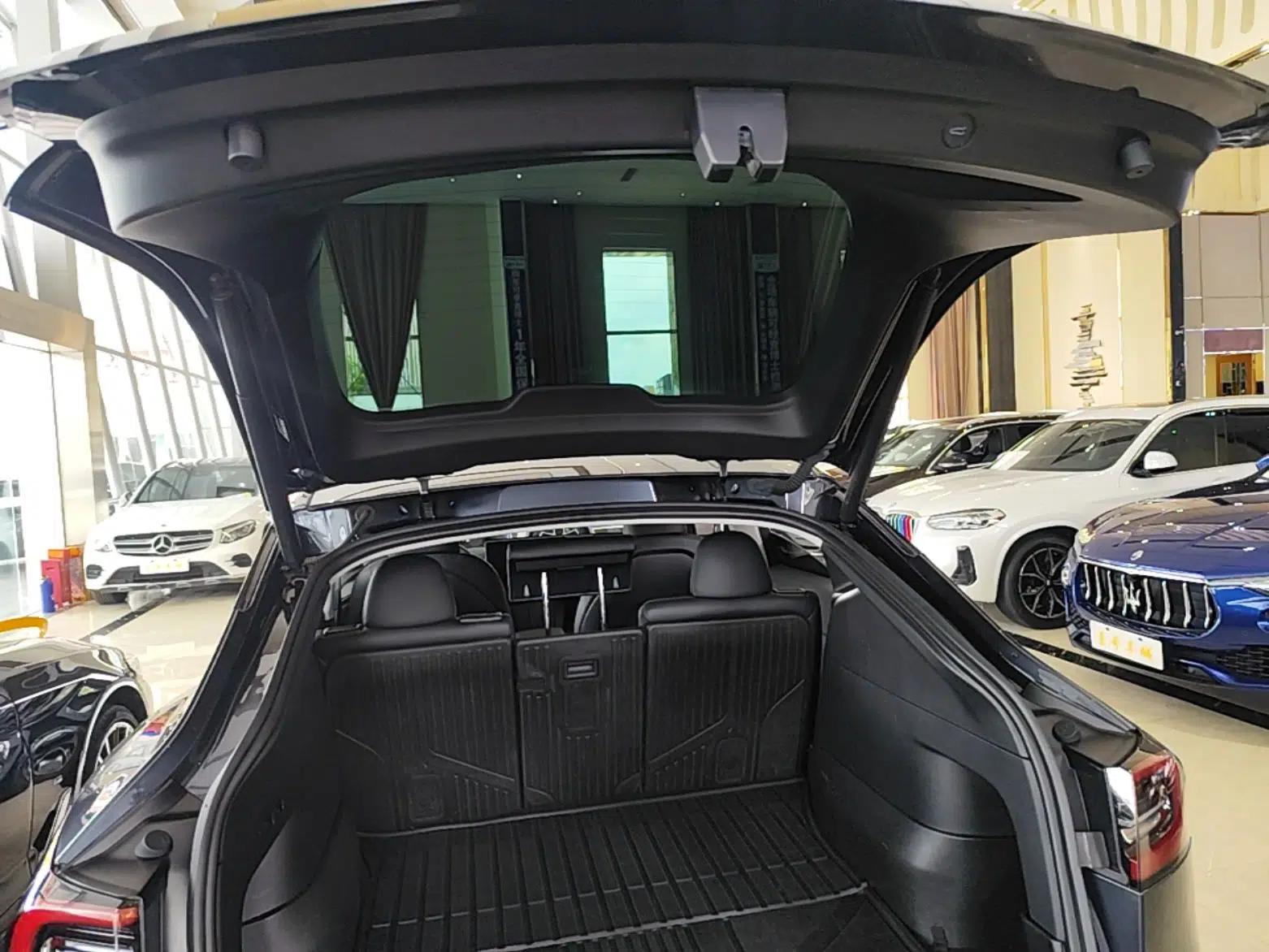 Tesla Model Y 2024 Long-Range All-Wheel-Drive Version — миниатюра 22