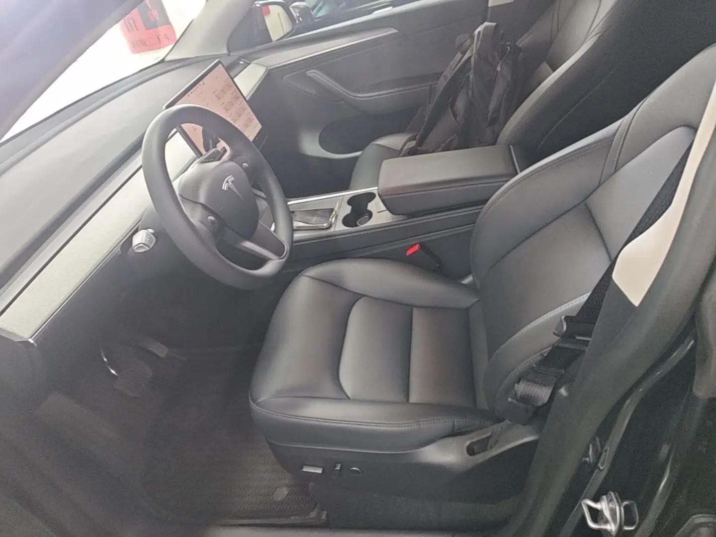 Tesla Model Y 2024 Rear-Wheel-Drive Version — миниатюра 22