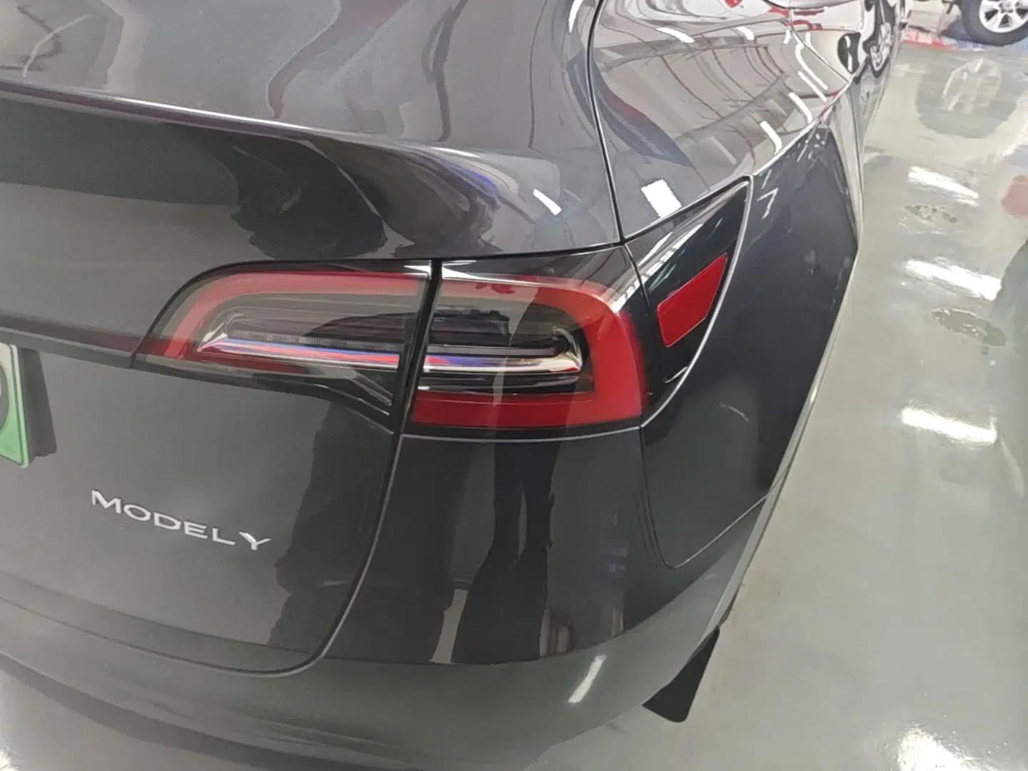 Tesla Model Y 2024 Rear-Wheel-Drive Version — миниатюра 9