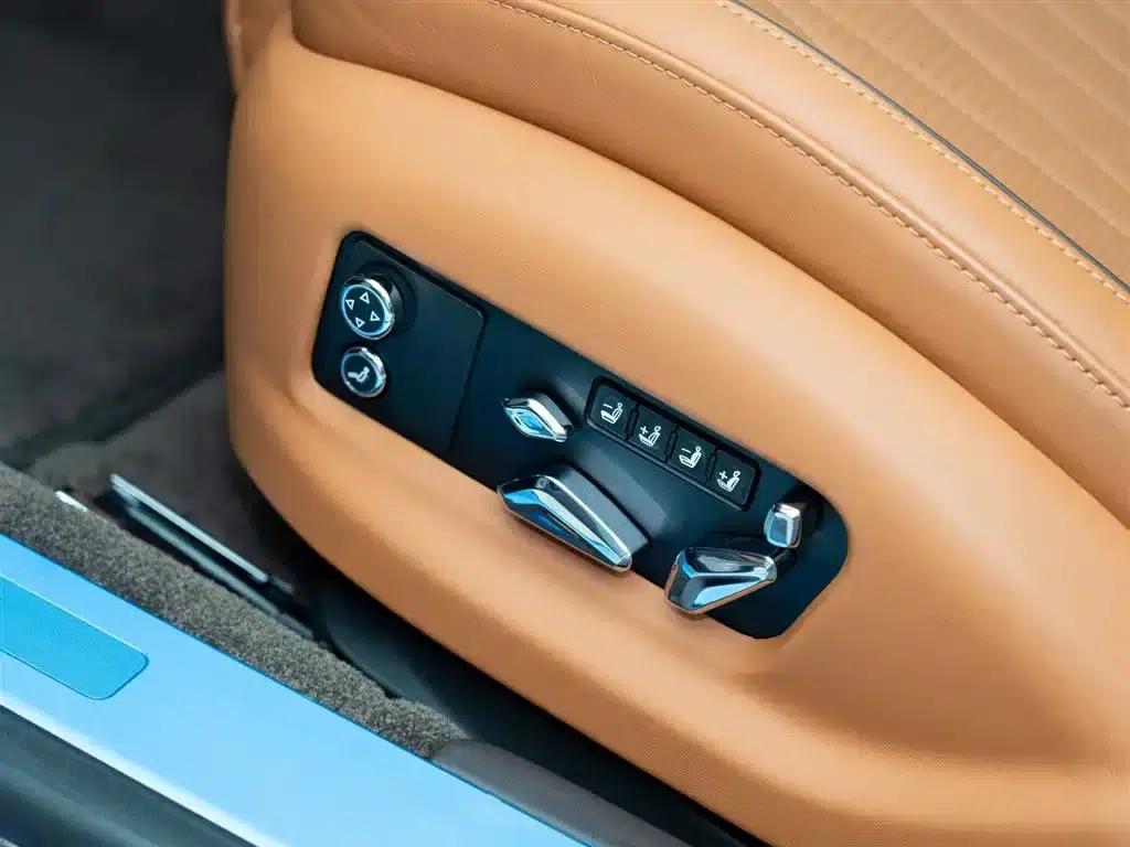 2022 Mercedes-Benz Flying Spur Plug-in Hybrid 2.9T V6 Hybrid Mulliner — миниатюра 14