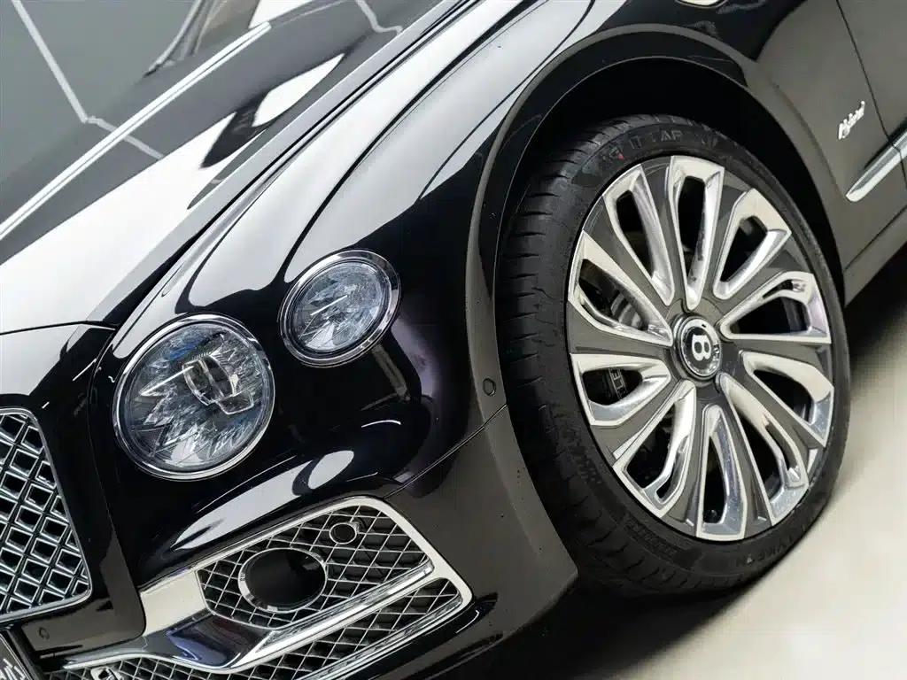 2022 Mercedes-Benz Flying Spur Plug-in Hybrid 2.9T V6 Hybrid Mulliner — миниатюра 3