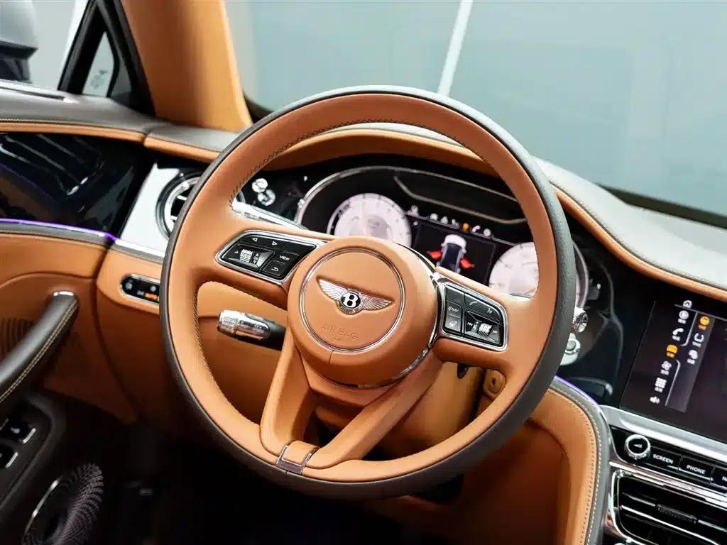2022 Mercedes-Benz Flying Spur Plug-in Hybrid 2.9T V6 Hybrid Mulliner — миниатюра 22