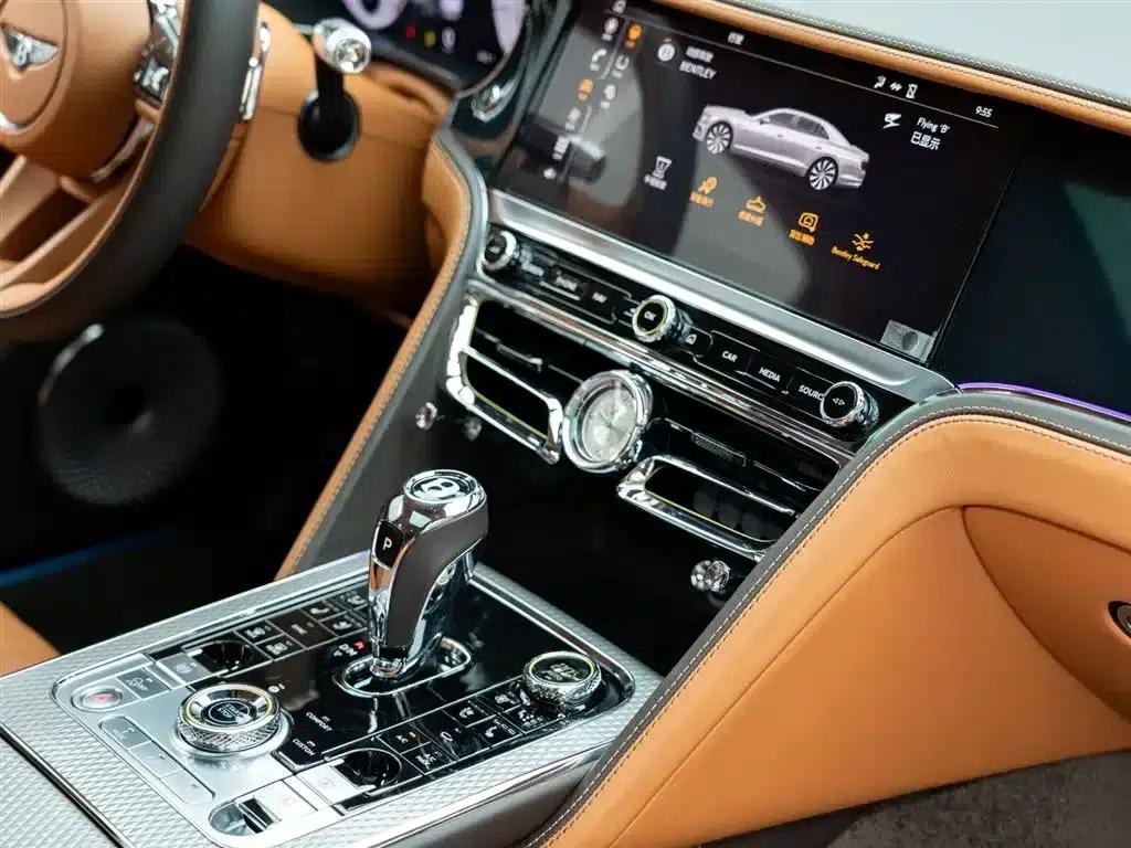 2022 Mercedes-Benz Flying Spur Plug-in Hybrid 2.9T V6 Hybrid Mulliner — миниатюра 25