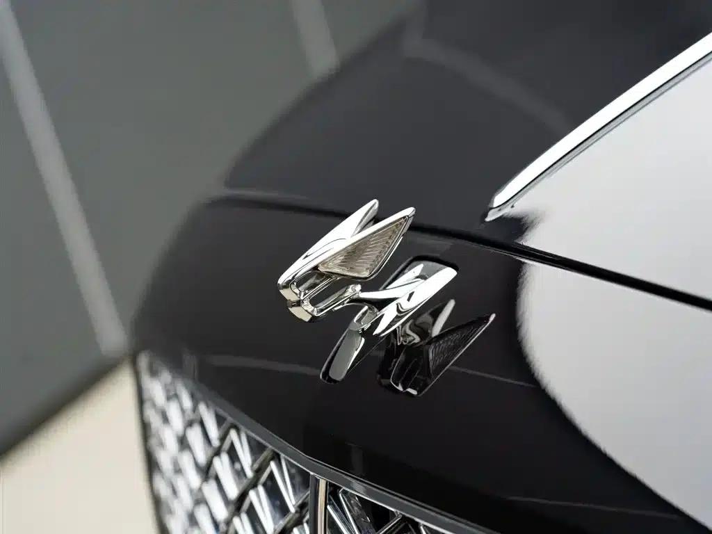 2022 Mercedes-Benz Flying Spur Plug-in Hybrid 2.9T V6 Hybrid Mulliner — миниатюра 4