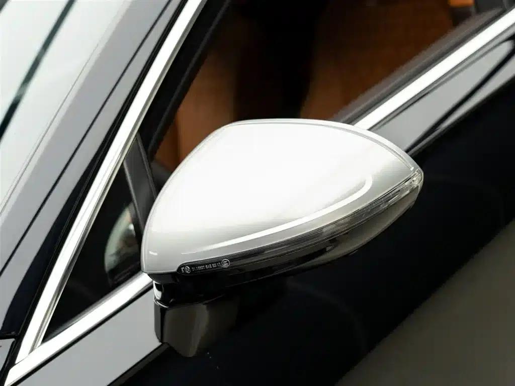 2022 Mercedes-Benz Flying Spur Plug-in Hybrid 2.9T V6 Hybrid Mulliner — миниатюра 6