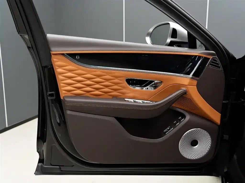 2022 Mercedes-Benz Flying Spur Plug-in Hybrid 2.9T V6 Hybrid Mulliner — миниатюра 10